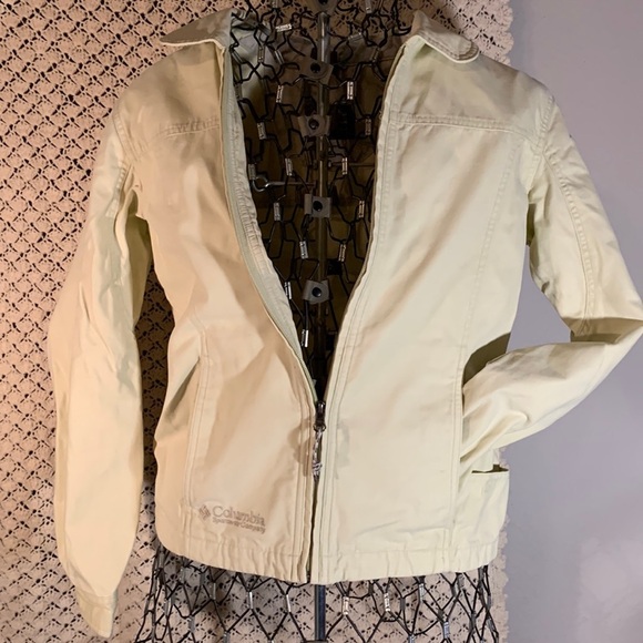 Columbia Jackets & Blazers - Columbia small women’s cream colored denim jacket